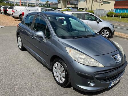 PEUGEOT 207 1.4 HDi S