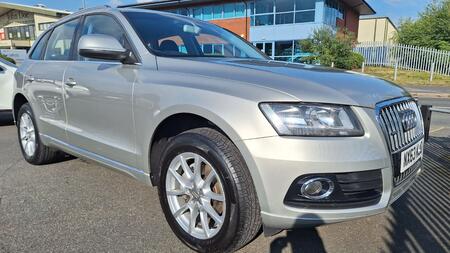 AUDI Q5 2.0 TFSI SE