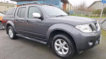 NISSAN NAVARA 2.5 dCi Tekna