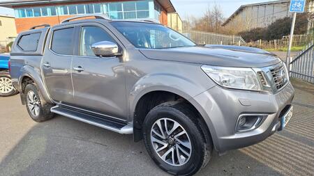 NISSAN NAVARA 2.3 dCi Tekna