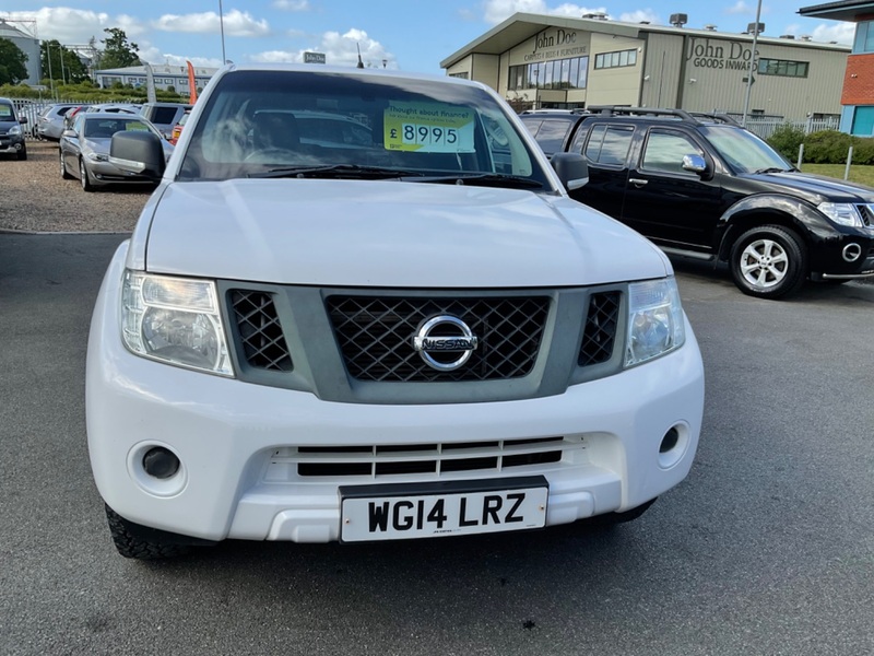 NISSAN NAVARA