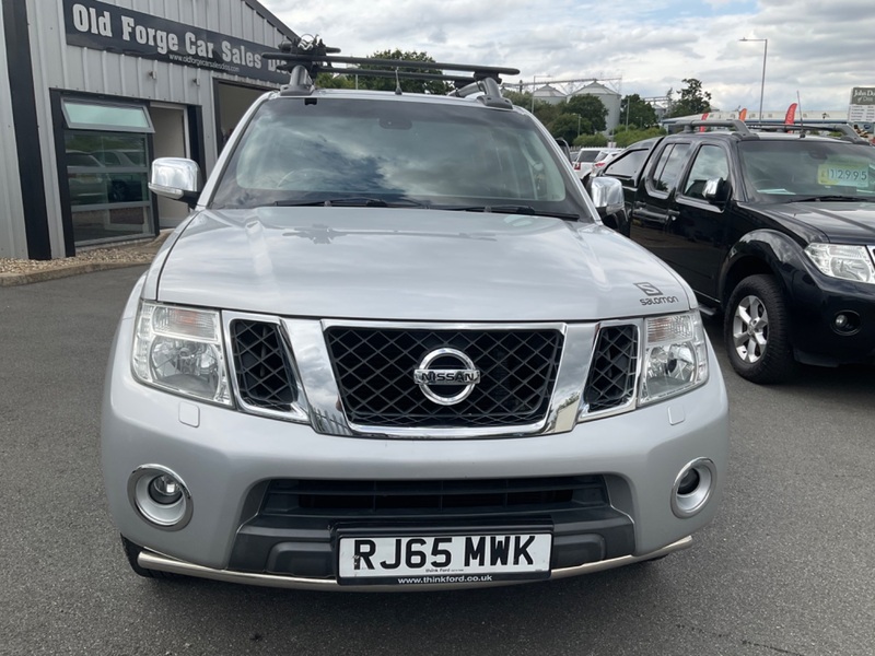 NISSAN NAVARA