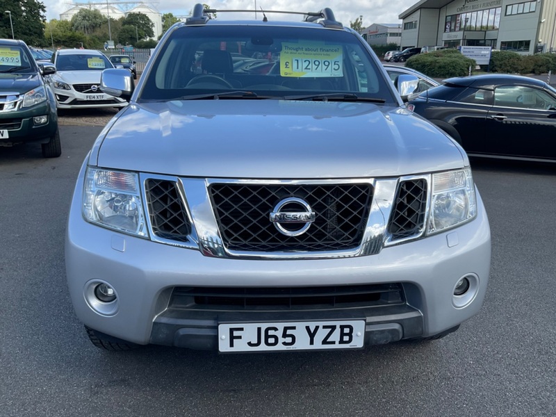 NISSAN NAVARA