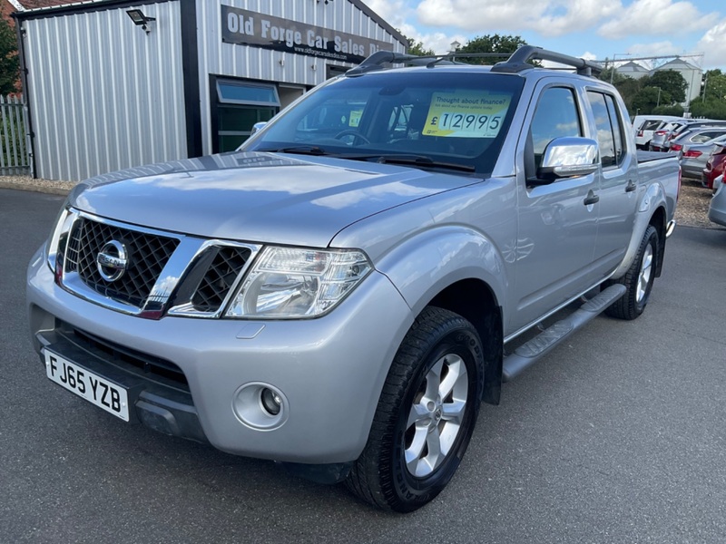 NISSAN NAVARA