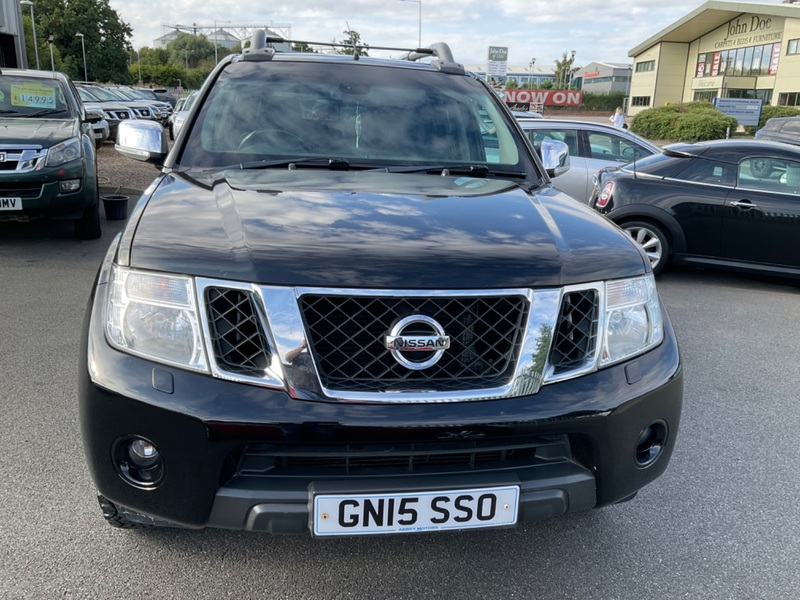 NISSAN NAVARA